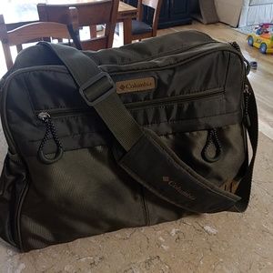 *price drop from 25* Columbia Diaper Messenger Bag